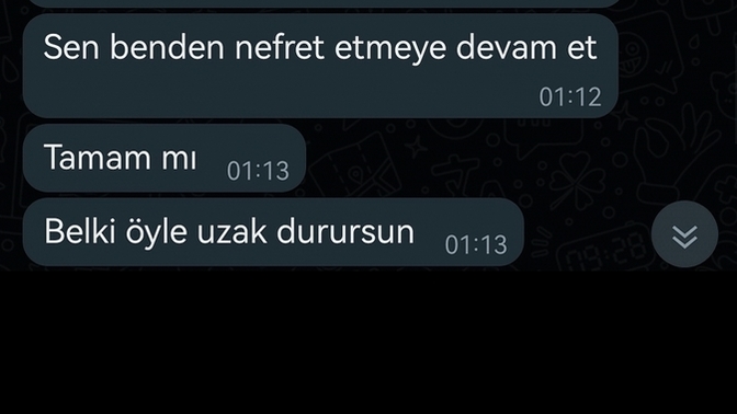 Sizi artık istemeyen, benden uzak dur diyen birinin peşinden gider misiniz?