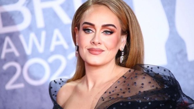 Bugün büyülü sesiyle tanıdığımız Adele'nin doğum günü! En sevdiğiniz şarkısı hangisi?