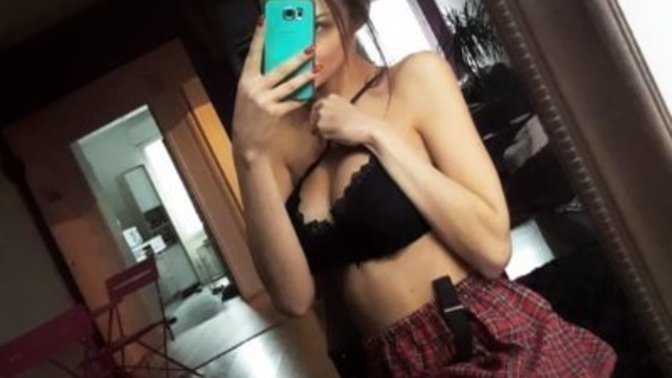 Sence yazın hangi kıyafet daha çekici görünüyor?