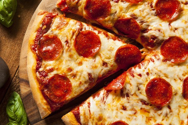 En çok sevdiğin ilk üç pizza malzemen hangileri?