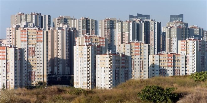 Yüzde 25 sınırına takılmak istemeyen ev sahipleri, evlerini günlük kiralığa vermeye başladı. Bu konut sorunu ne olacak?