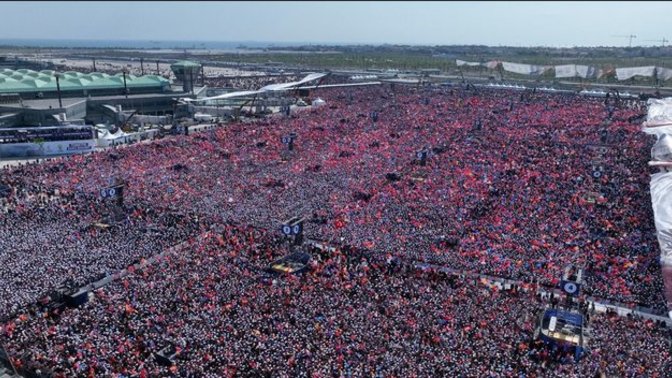Devasa büyük İstanbul mitingine katıldınız mı?