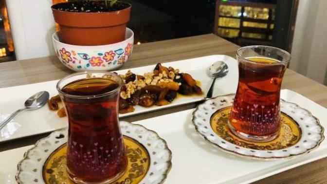 Akşam çayın yanına ne yakışır?