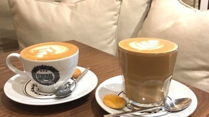Kiminle kahve içeceksiniz?