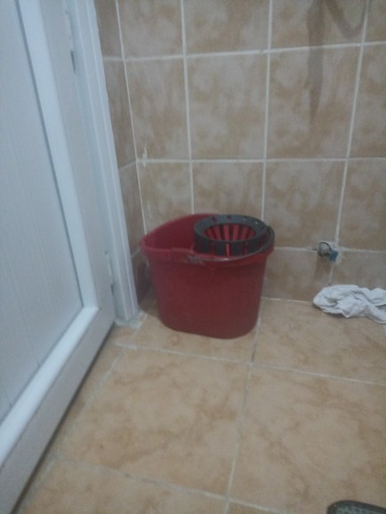 Kocam doğum günü hediyesi olarak kova almış, bu adam benimle dalga mı geçiyor?