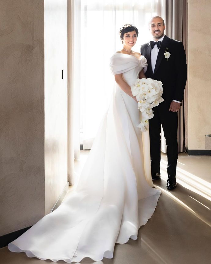 Ezgi Mola ile Mustafa Aksakallı evlendi! Sizce yakışıyorlar mı?