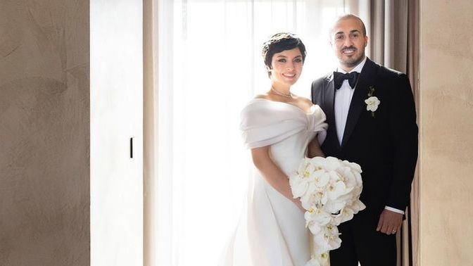 Ezgi Mola ile Mustafa Aksakallı evlendi! Sizce yakışıyorlar mı?