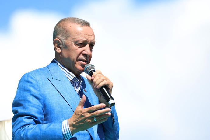 14 MAYISTA OYUNUZ KİME ?
