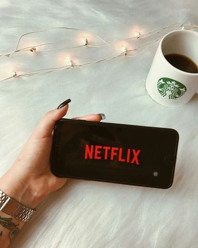 Birlikte dizi/film izlediğiniz arkadaşınız var mı?