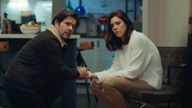 Eşinizin/sevgilinizin karşı cins yakın arkadaşı olabilir mi?