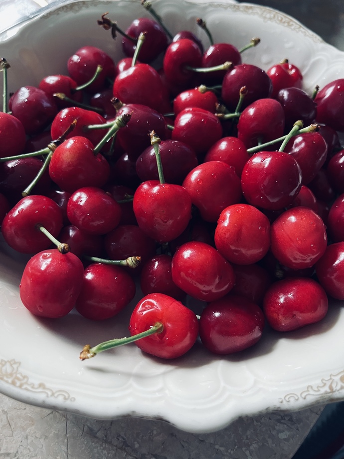 Kiraz 🍒 sever misin? Bu yıl kiraz 🍒 sezonunu açtın mi?