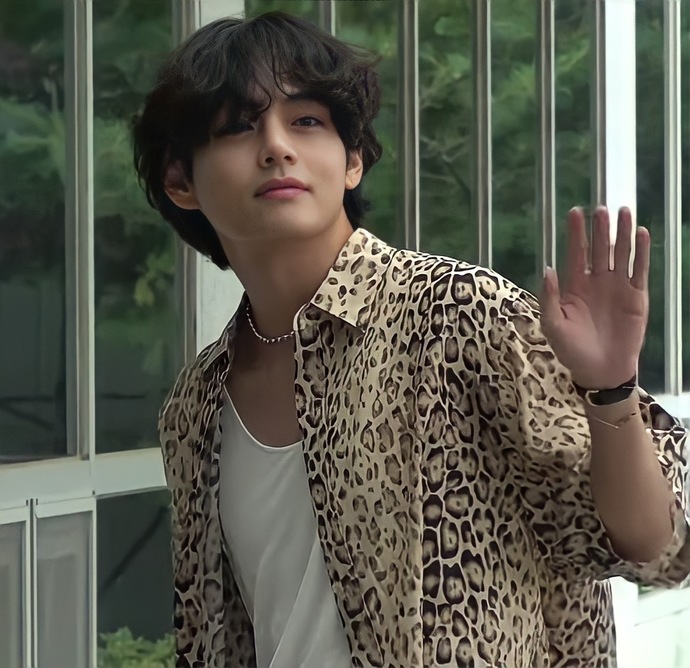 KIM TAEHYUNG