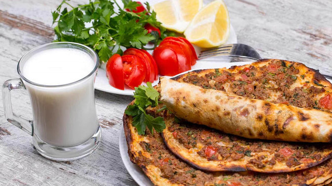 Lahmacun ve ayran kadar mükemmel bir ikili daha söyler misiniz?