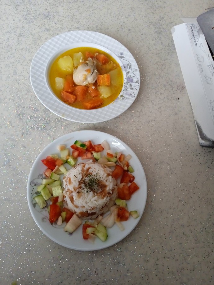 Tavuk haşlamanın yanında pirinç pilavı mı güzel olur bulgur pilavı mı?