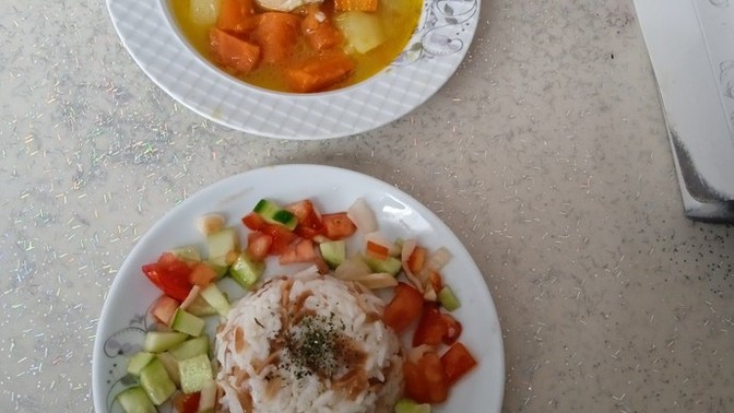 Tavuk haşlamanın yanında pirinç pilavı mı güzel olur bulgur pilavı mı?