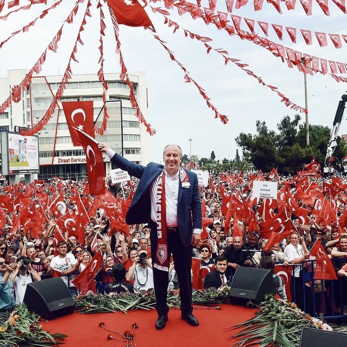 Muharrem İnce cumhurbaşkanlığı adaylığından çekildiğini açıkladı! Sizce adaylıktan çekilmesi iyi mi oldu?