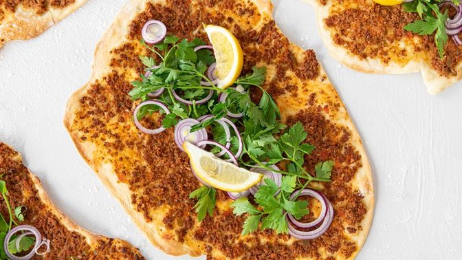 Lahmacun sever misiniz?