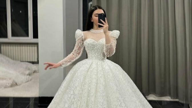 Biraz da gelinlikleri konuşalım: Hangisini seçerdin 👰🏻‍♀️💐?