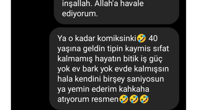 Arkadaşlar bu niye bana böyle yazdı ben ne dedimki ona niye böyle iğrençleşti sizce koyu yazılar benim açık onun?