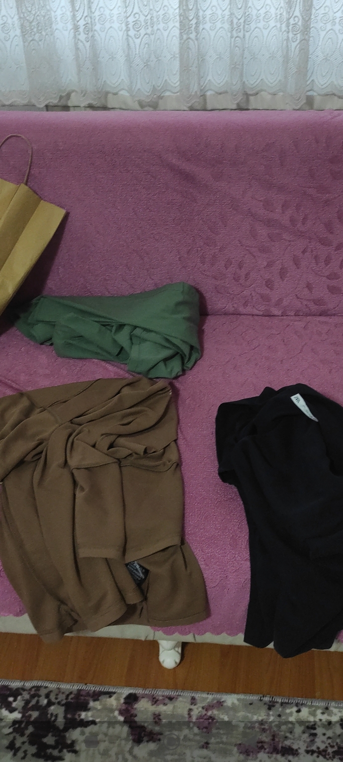 3 parça kıyafete 1.500 TL verdim normal mi?