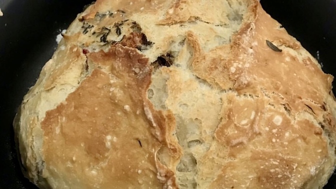 Kekikli, kuru domatesli miss kokulu ekmek sezonu açıldı! 😍Evde hiç ekmek yaptınız mı?
