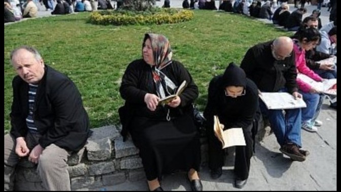 Türkiye insanları neden fakir sizce?