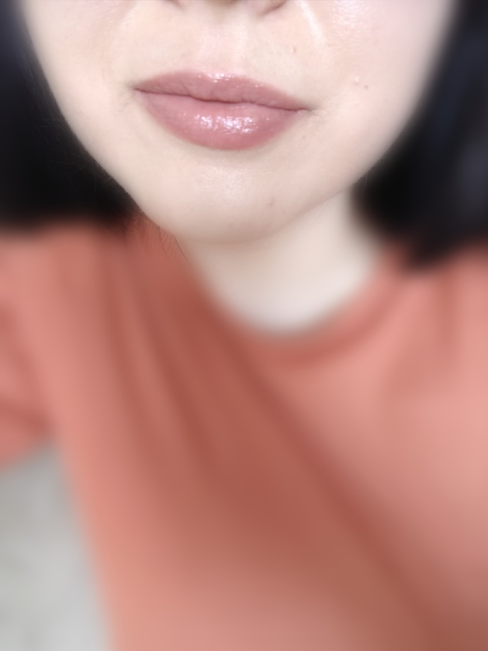 Sizce bu parlak ruju almalı mıyım 💋?