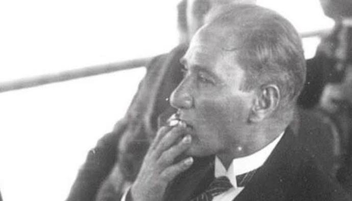 Kalk koca gazi kalk da kurduğun cumhuriyetin halini gör.