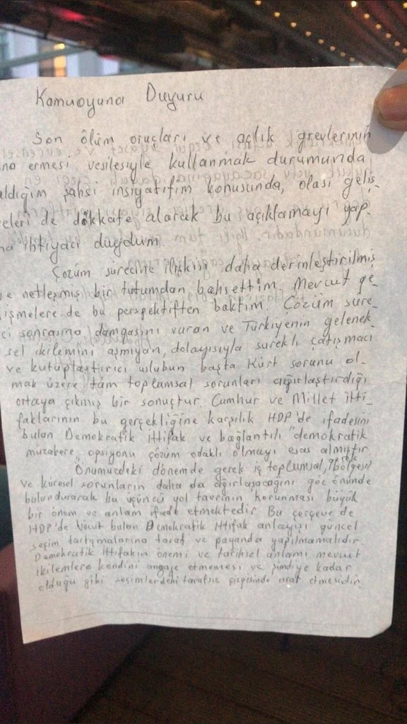 Seçimin 2. turu için oy pusulası belli oldu. Oyunuz kime gidecek?