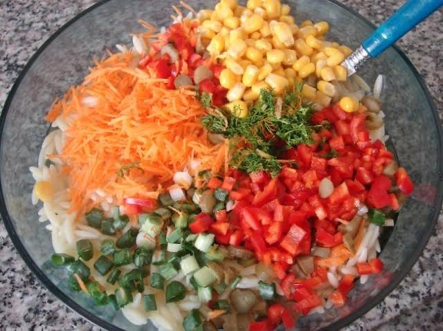 Senin salatana hangileri lezzet katar?