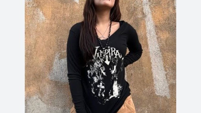 Ablam yüzünden tarz yapamıyorum, sürekli giysilere pahalı diyor. Ne yapmalıyım?