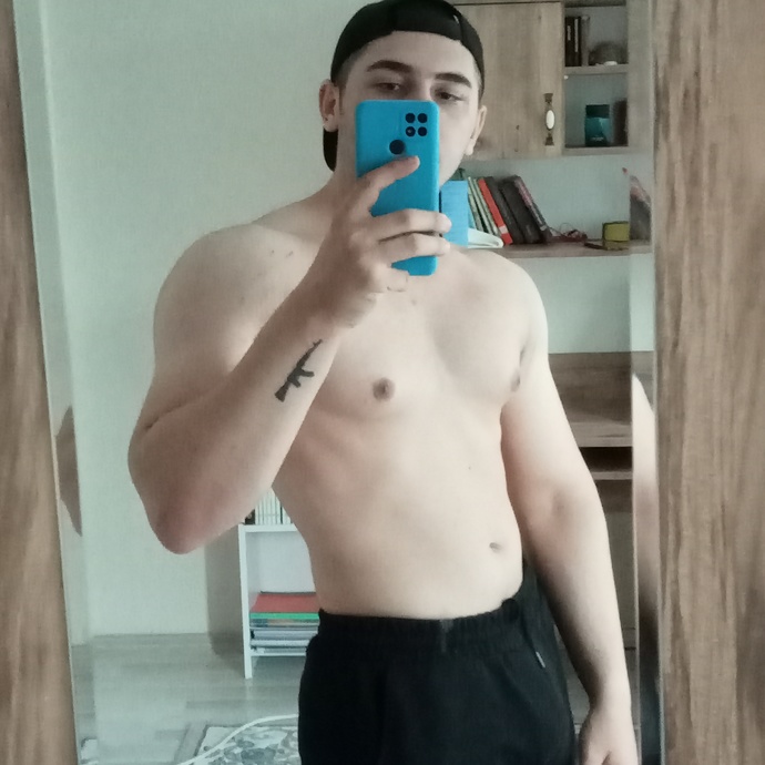 172 cm 87 kg
