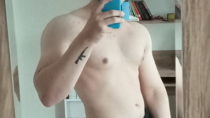 Powerlifting yapıyorum body değil ama sizce fiziğim nasıl?
