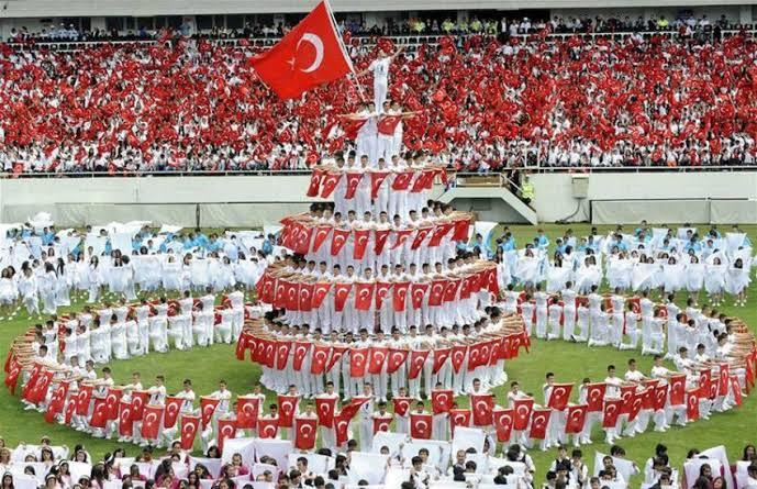 19 Mayıs Atatürk'ü Anma Gençlik ve Spor Bayramı'mız kutlu olsun! 🇹🇷 #19MayısDeyince aklına neler geliyor?
