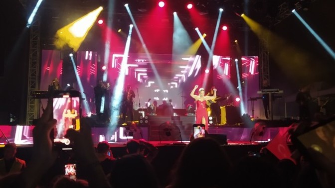 19 Mayıs konserlerine katılan var mı?