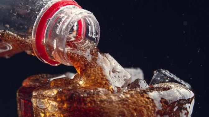 2,5 litre kola 35 lira oldu. Senin bize vereceğin bir zam haberin var mı?