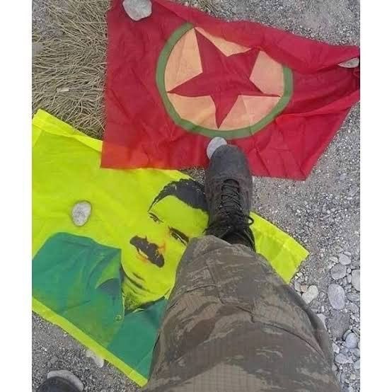 Foto hakkında düşünceniz ne?
