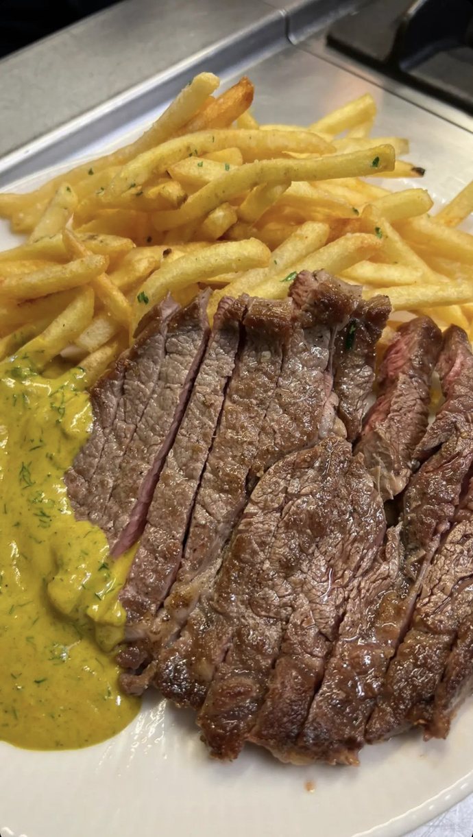 Cafe de paris soslu antrikot sever misiniz?