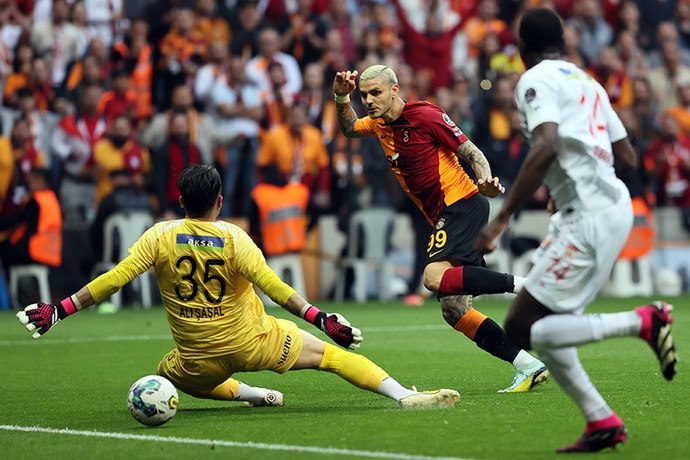 Galatasaray - Sivassporu 2-0 yenerek başkentte şampiyonluk maçına çıkacak! Maçı nasıl buldunuz?