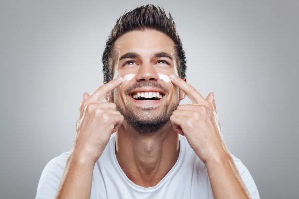 Cilt bakımı yapan erkeklerin sayısı kadınları geçer mi?