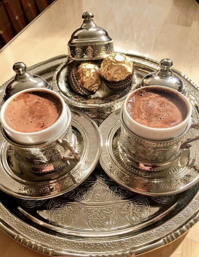 Kahvenizin yanında ne yemeyi seversiniz?