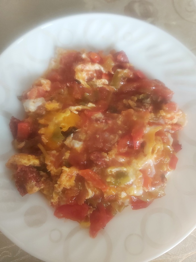 Menemen sucuklu olur mu?