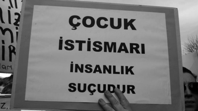 Cinsel saldırıya uğrayan iki yaşındaki çocuk hayatını kaybetti. Sizce insanlar ne zaman düzelecek?