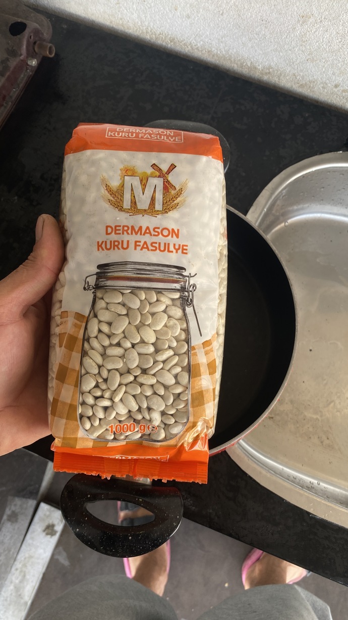 Hanım arkadaşlar bişey sorcam. Sevgililerinizden hiç olmazsa 1i kuru fasülye yapar mıydı?