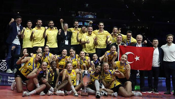 Her şeye rağmen bunu başaran kadınlarımızı kutluyorum 👏👏👏