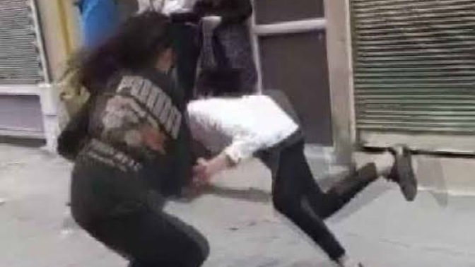 Kaosa karışsan yanında kim olsun istersin?