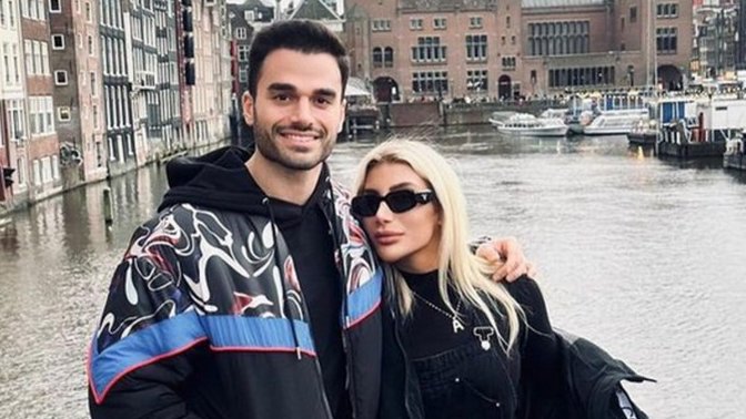 İrem Derici sevgilisi Atakan Işıktutan'ın kulağının içini kokladığını söylemiş. Siz aşkınızı hangi gariplikle gösteriyorsunuz?