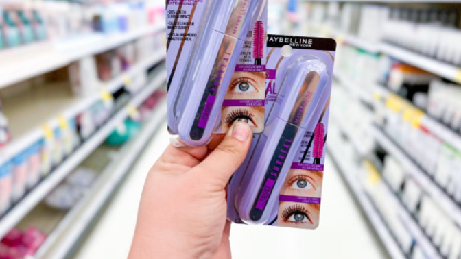 Takma kirpik etkisi yaratan, kirpikleri daha hacimli gösteren Maybelline New York’un Falsiel Surral maskarasını nasıl buldunuz?