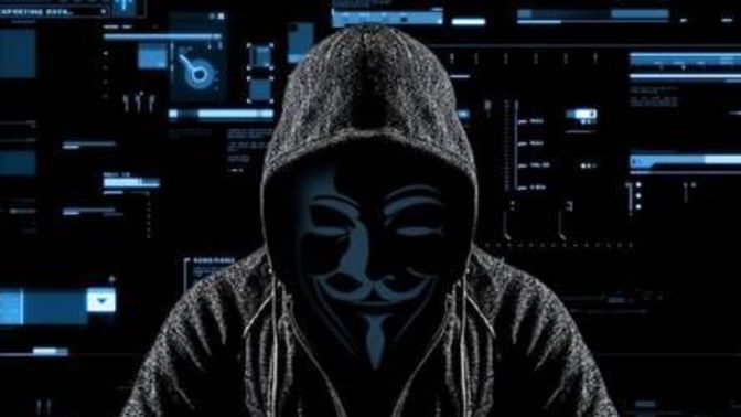 Hacker bir erkekle sevgili  olur musunuz?