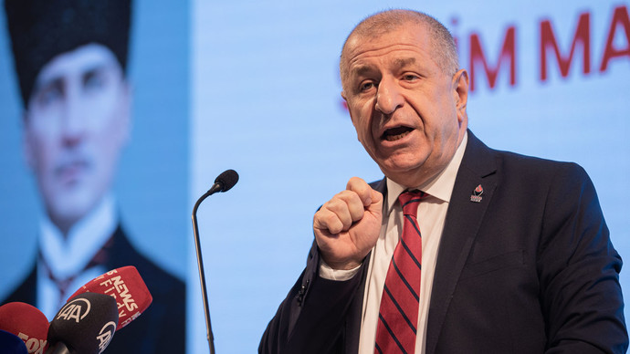 Sinan Oğan için açıklaması sadece kendi politik tercihidir diyen Ümit Özdağ sizce hangi ittifakı destekleyecektir?